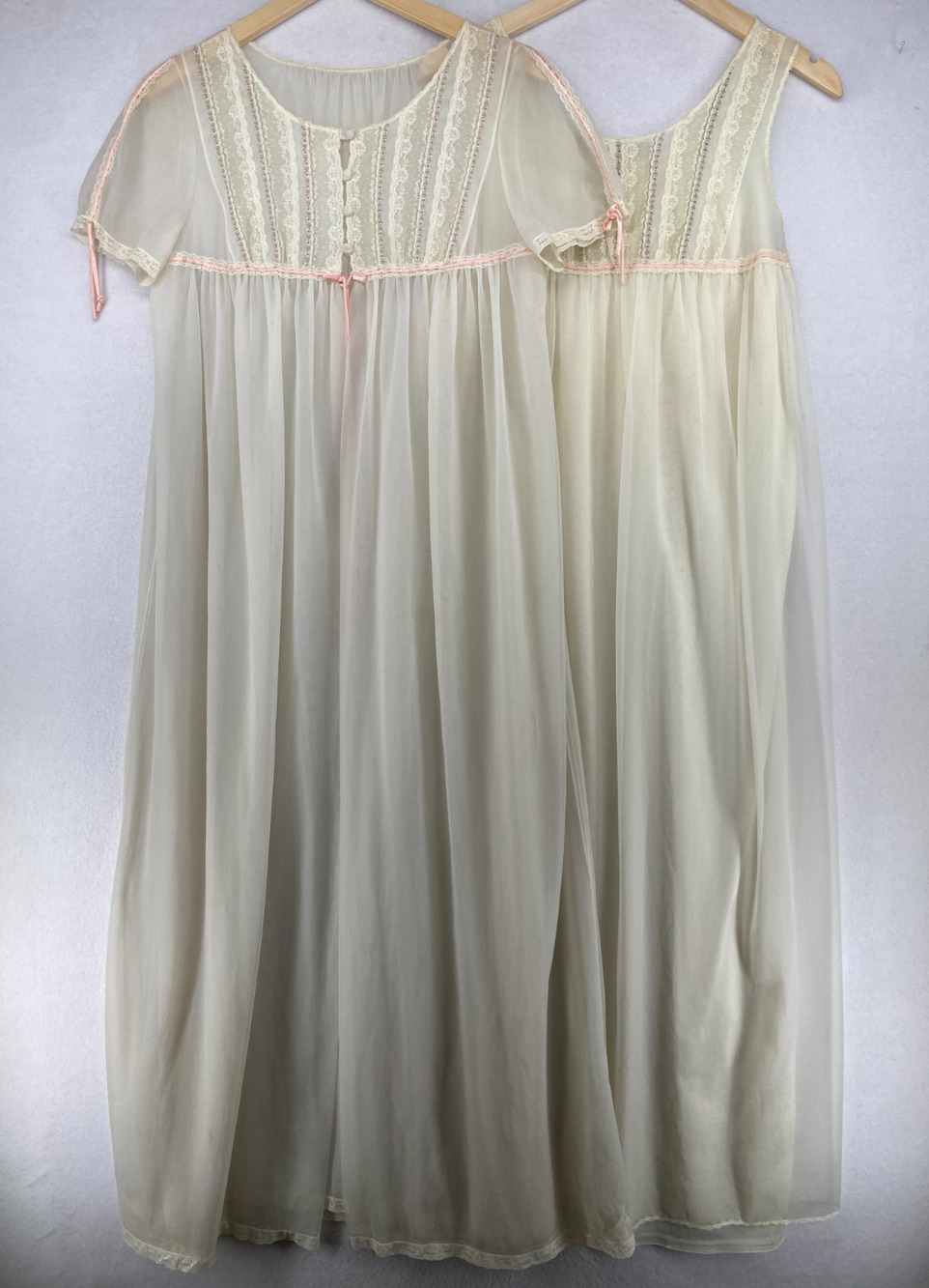 HOLLYWOOD VASSARETTE Peignoir Set S Nightgown Robe Nylon Off White Vtg
